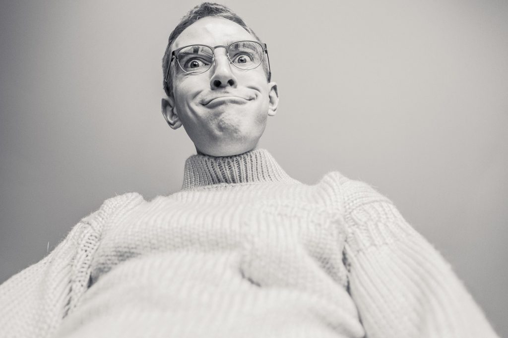 découvrez l'univers du rire avec notre sélection d'humour captivant. plongez dans des histoires drôles, des anecdotes hilarantes et des sketchs irrésistibles qui égayeront votre journée et vous feront sourire. idéal pour tous les amateurs de bonne humeur et de divertissement !
