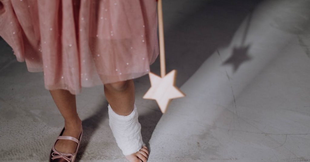 découvrez notre gamme de chaussures orthopédiques conçues pour allier confort, soutien et style. idéales pour soulager vos douleurs et améliorer votre posture, nos modèles sont fabriqués avec des matériaux de qualité pour une utilisation quotidienne. trouvez la paire parfaite pour vos besoins de santé et de bien-être dès aujourd'hui.