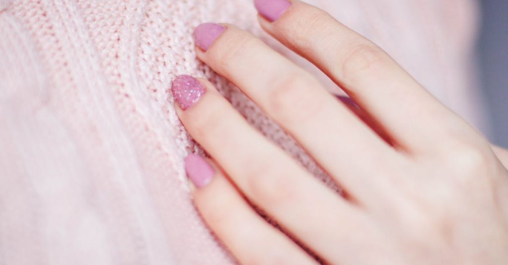 explorez l'univers créatif du nail art avec nos idées inspirantes et techniques faciles à réaliser. transformez vos ongles en véritables œuvres d'art grâce à des tutoriels et des astuces pour tous les niveaux !