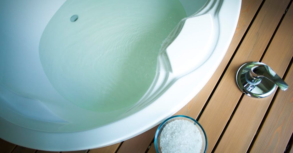 découvrez les bienfaits des sels de bain, une excellente solution pour apaiser le corps et l'esprit. profitez d'une expérience de détente unique grâce à des ingrédients naturels qui transforment votre bain en un moment de pure relaxation.