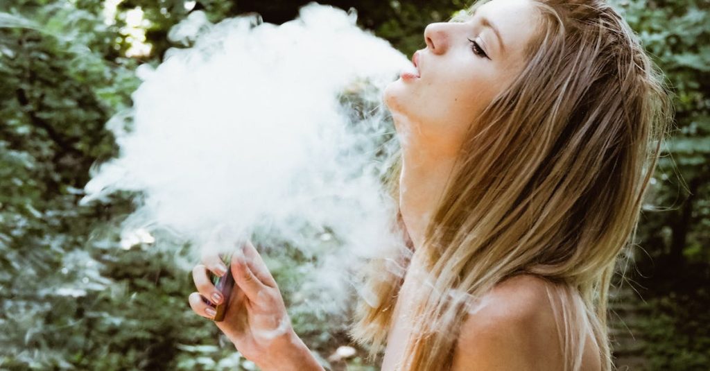 découvrez l'univers de la vape avec nos conseils, astuces et recommandations pour choisir le meilleur matériel et les e-liquides adaptés à vos préférences. rejoignez la communauté des vapoteurs et transformez votre expérience de la cigarette traditionnelle en une alternative moderne et savoureuse.